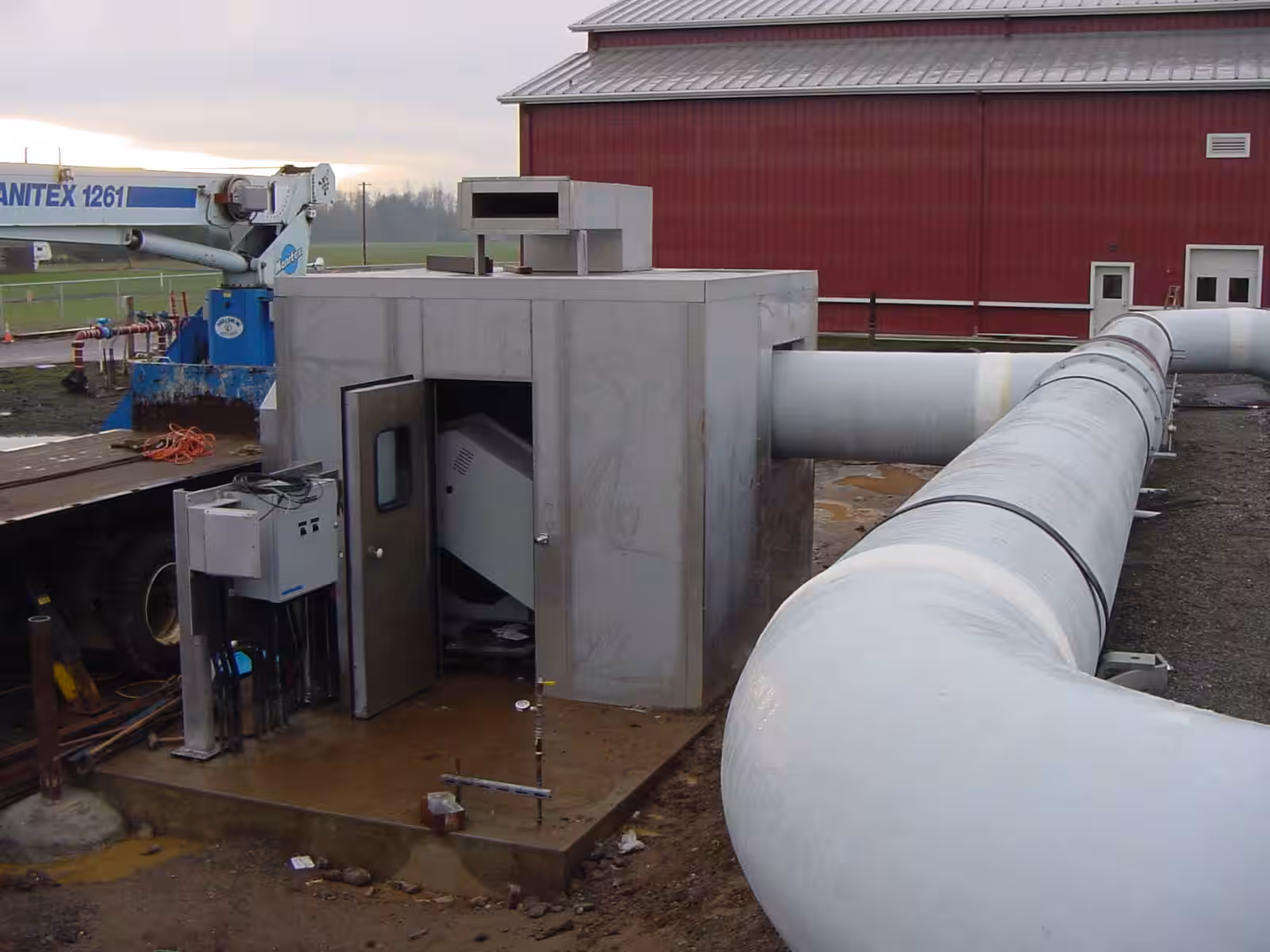 FRP-Centrifugal-Fan-With-Stainless-Steel-Aeroacoustic-Sound-Enclosure-at-Centralia-WWTP